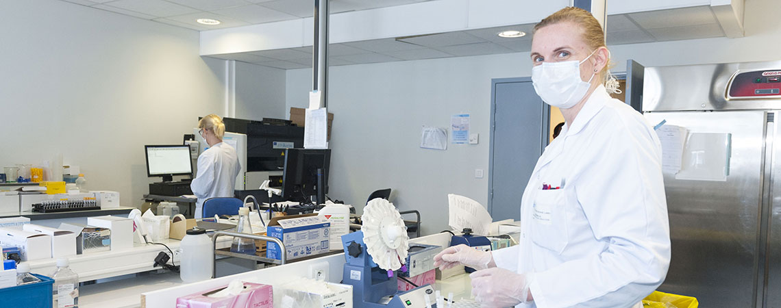 Covid-19 : laboratoire de virologie