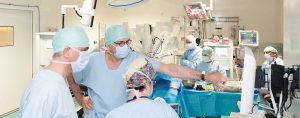 Inauguration du nouveau robot chirurgical téléopératoire Da Vinci X
