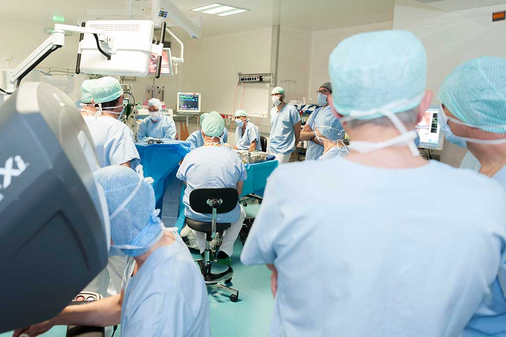 Inauguration du nouveau robot chirurgical téléopératoire Da Vinci X le jeudi 9 mai 2019