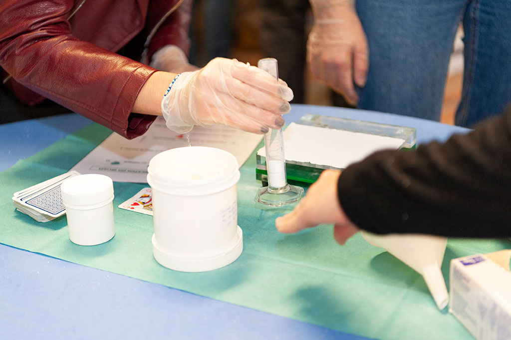 Stand tenu par la Maison de la recherche clinique lors de la fête de la science 2019